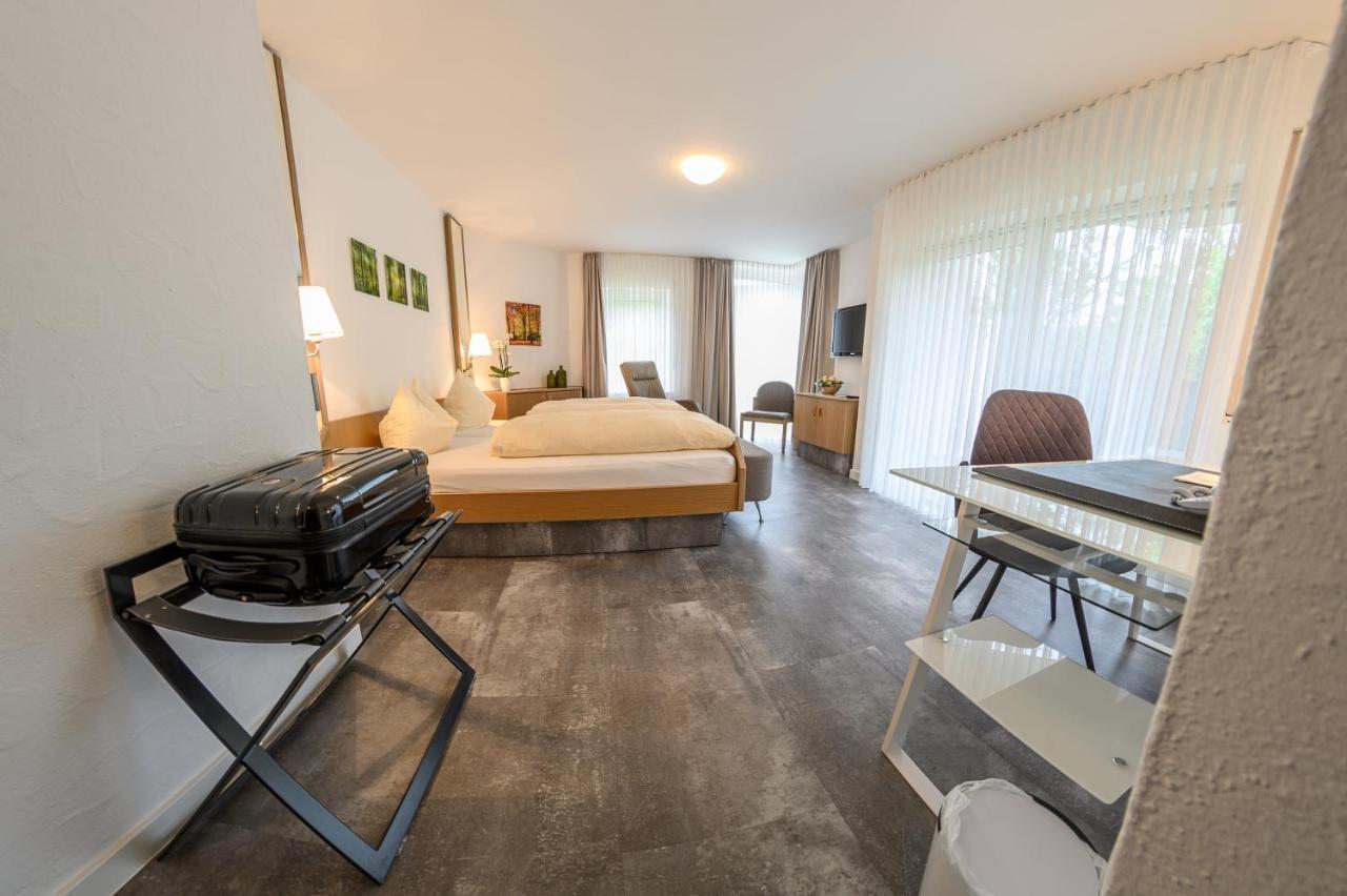 Hotel- Restaurant Zum Schwan Waldfischbach-Burgalben Εξωτερικό φωτογραφία
